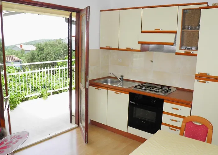 By The Sea Cove Ljubljeva, Trogir - 2194 Lägenhet Voluja